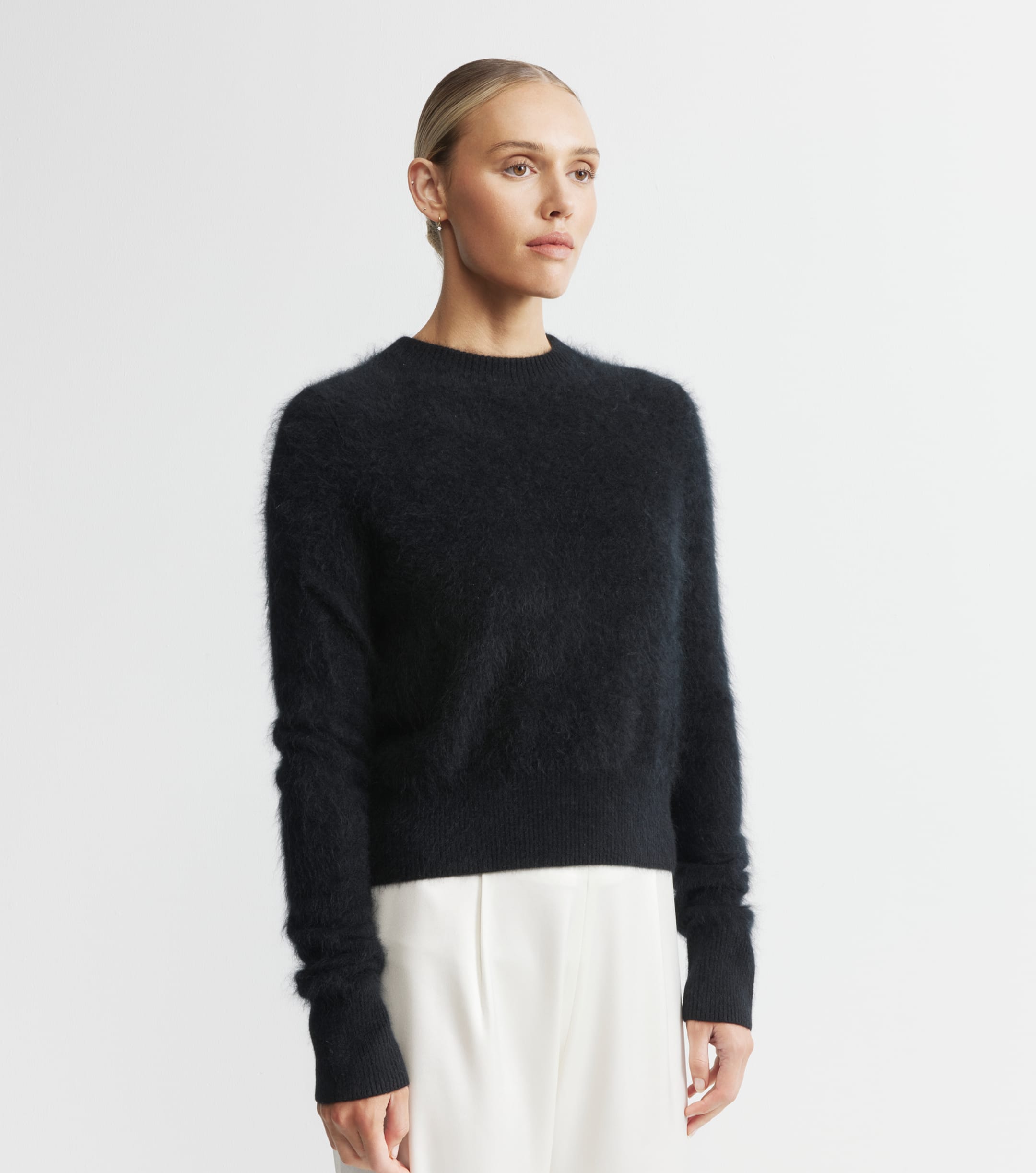 Brushed Cashmere Crew Sweater - Black