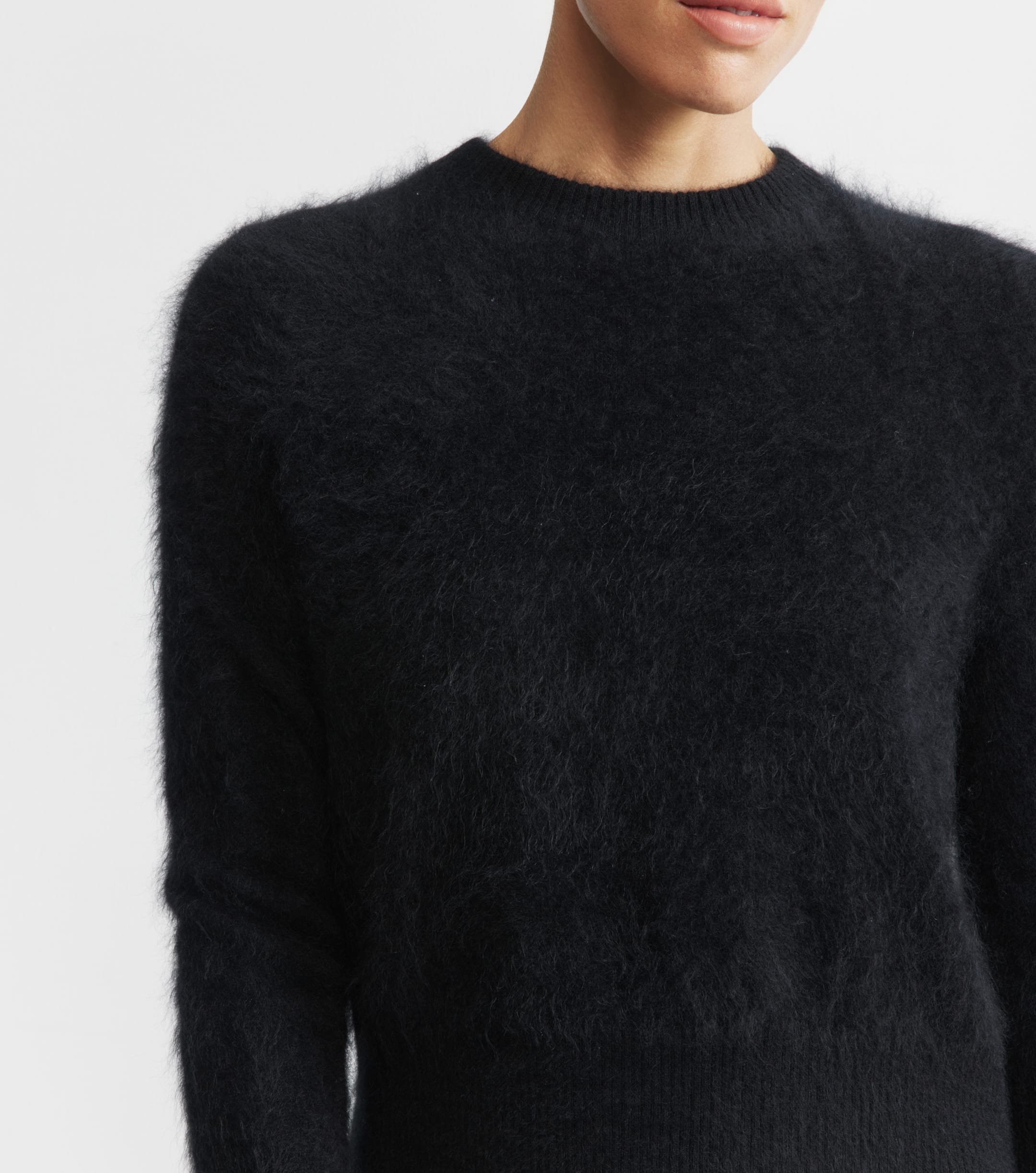 Brushed Cashmere Crew Sweater - Black