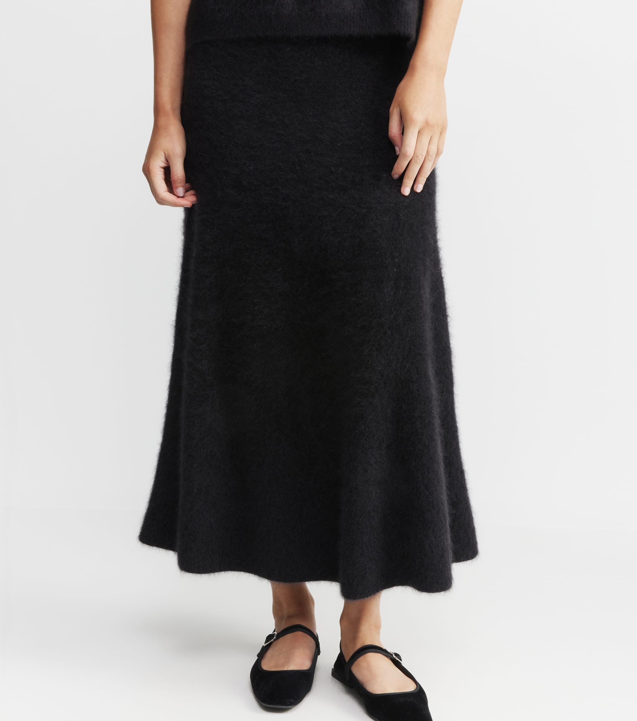 Brushed Cashmere Aline Skirt - Black