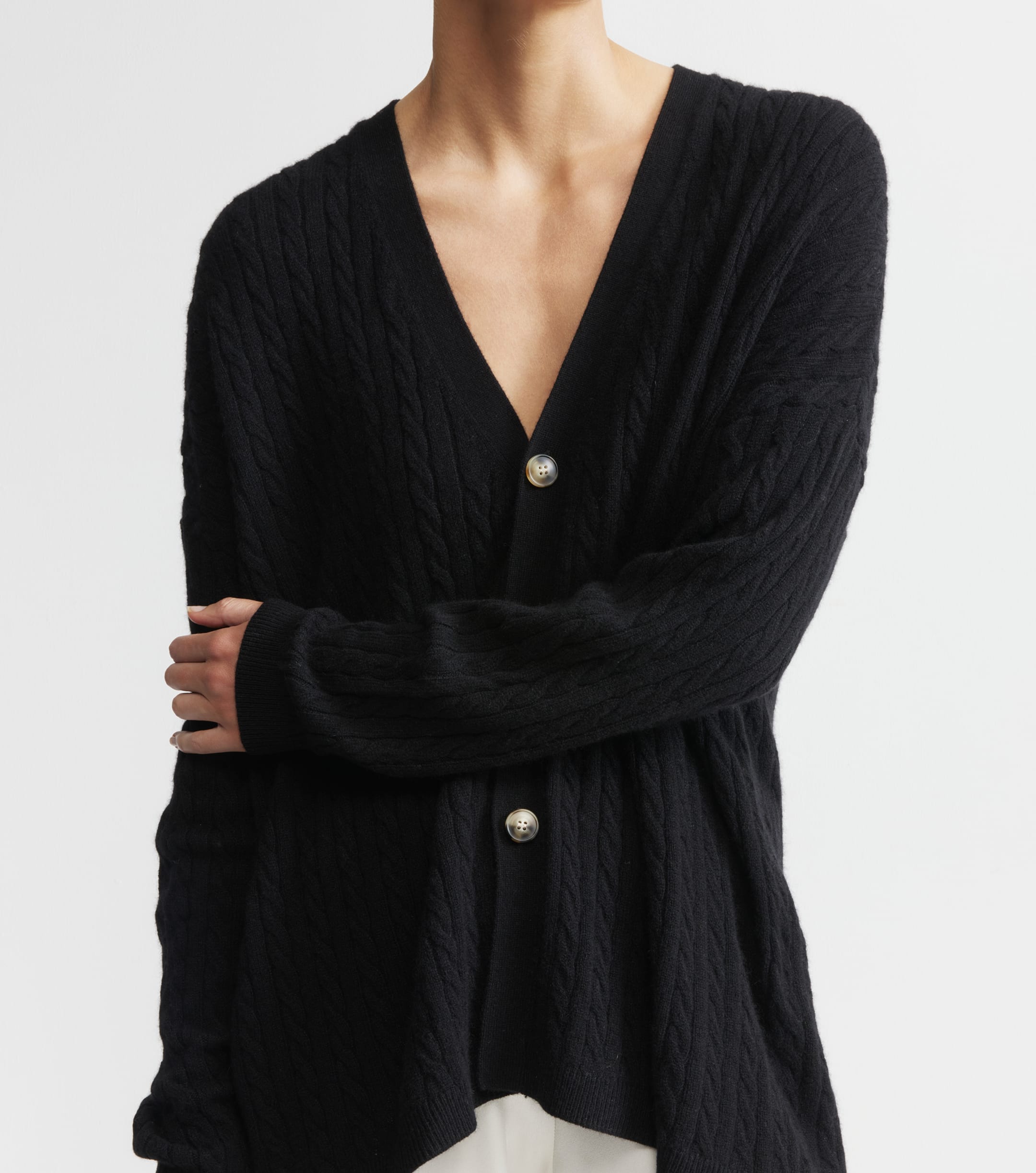 Relaxed Cashmere Cable Cardigan - Black