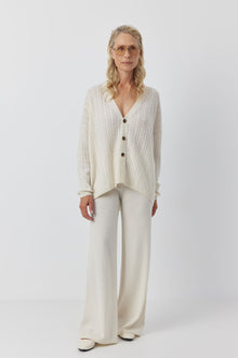  Relaxed Cashmere Cable Cardigan - Cream