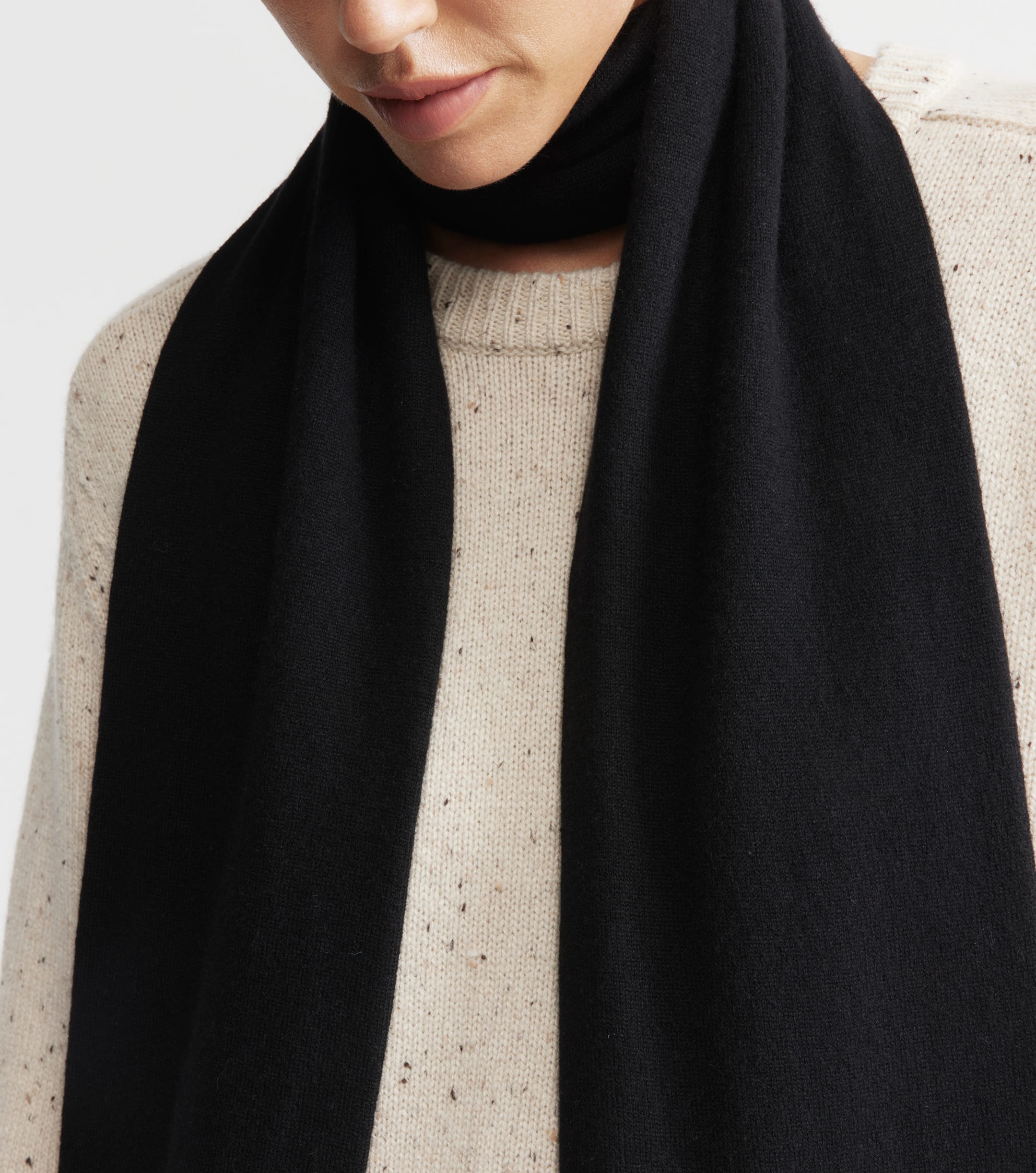 Cashmere Jacquard Scarf - Black