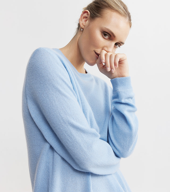 Cashmere Featherweight Oversize Crew - Malibu Blue