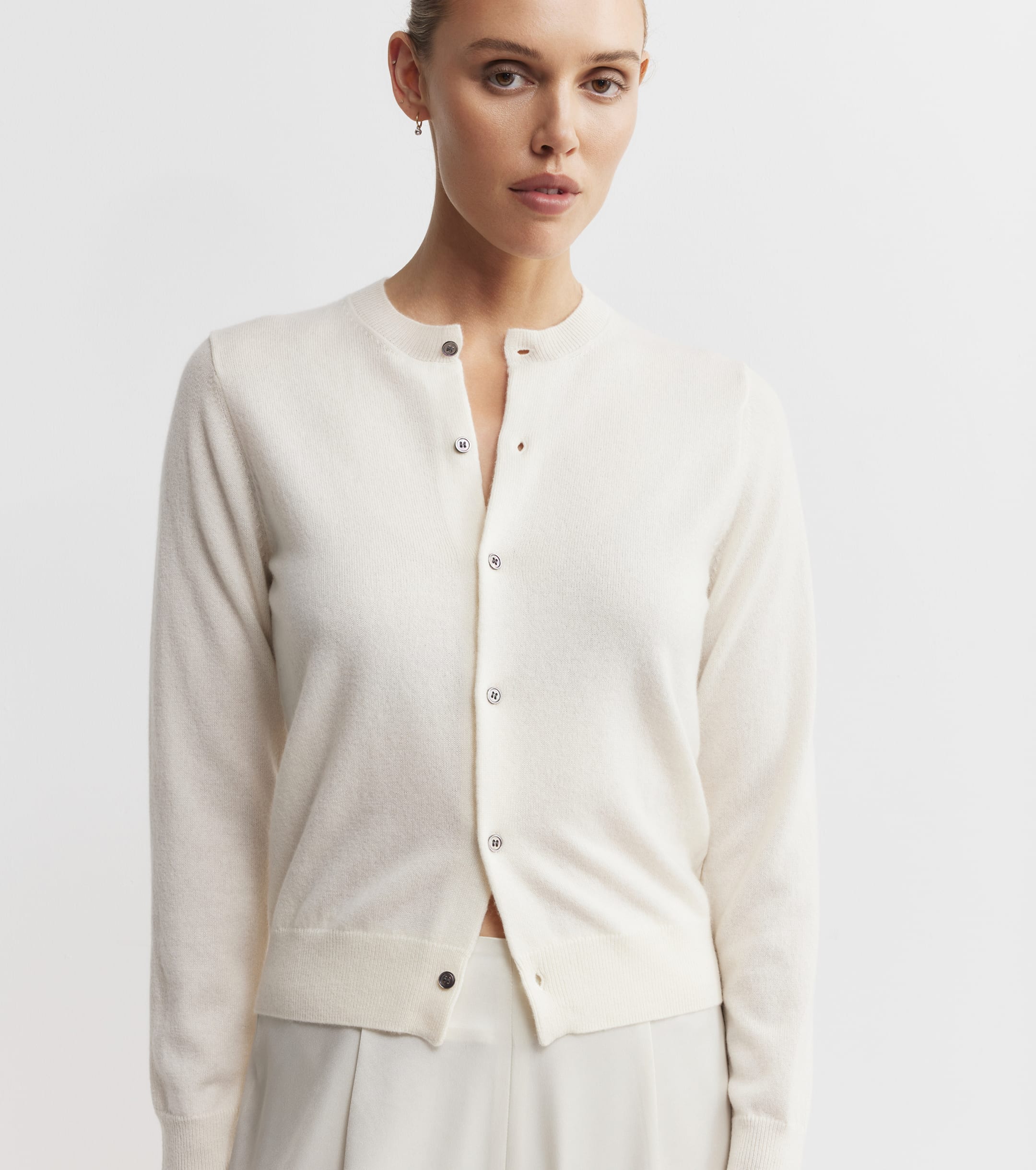 Essential Cashmere Crew Cardigan - Cream