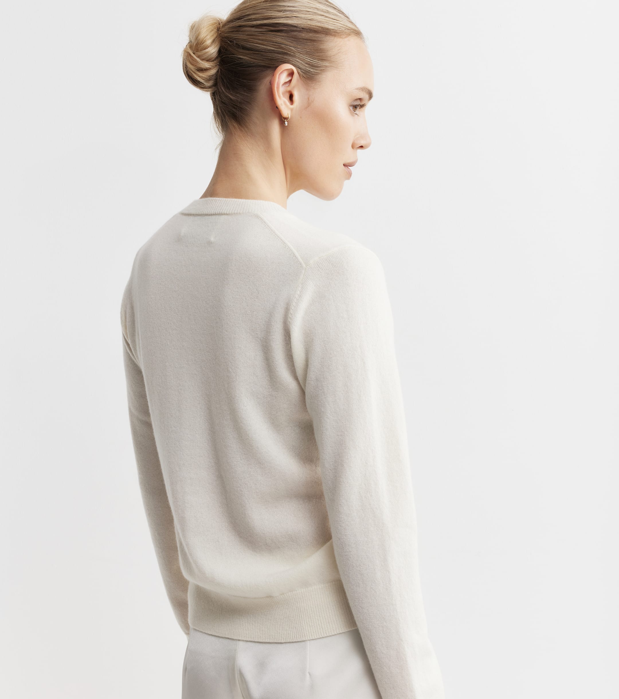 Essential Cashmere Crew Cardigan - Cream