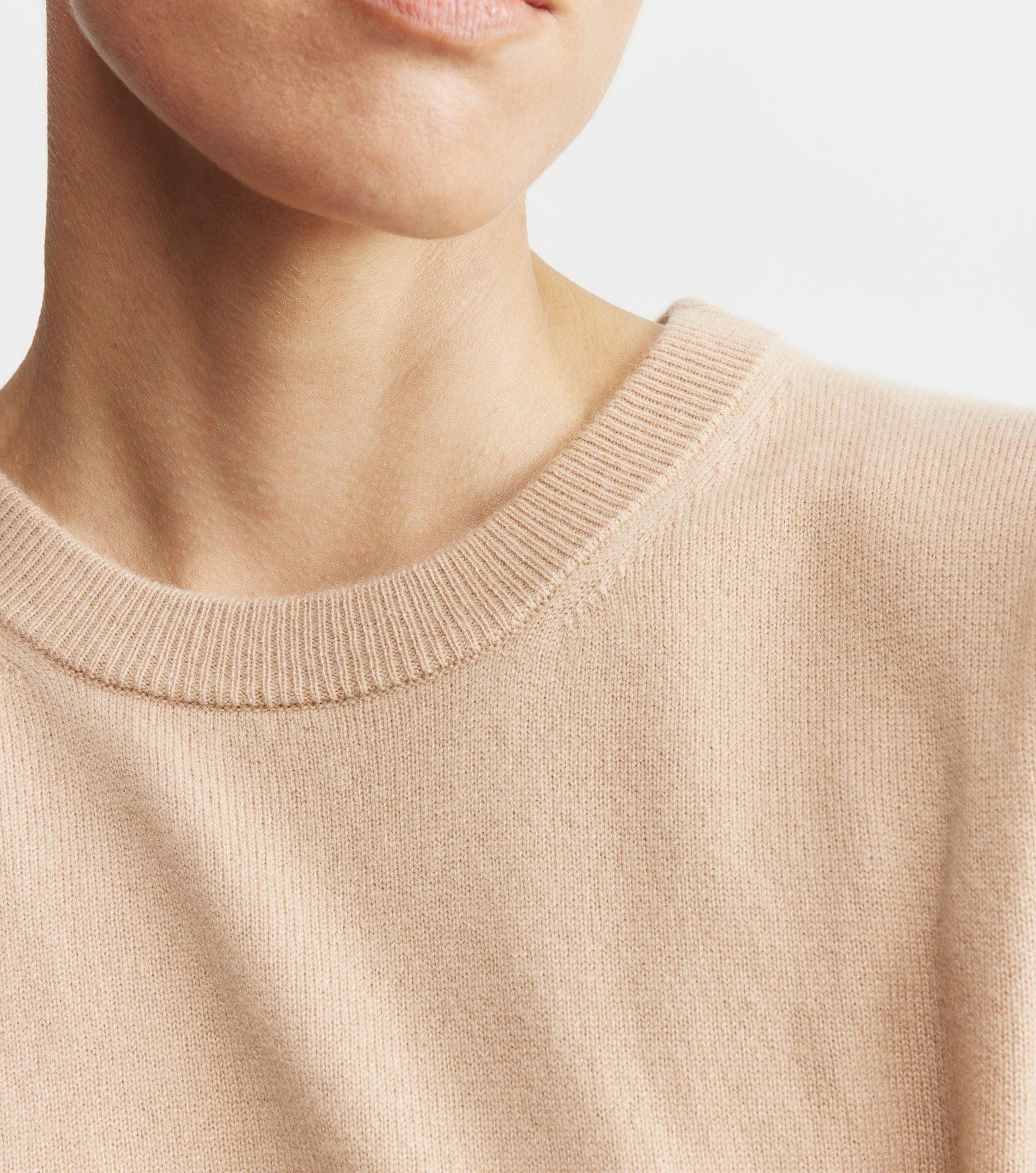 Essential Cashmere Rib Crew Sweater - Camel