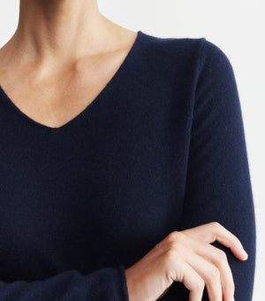 Essential Cashmere V Sweater - Navy