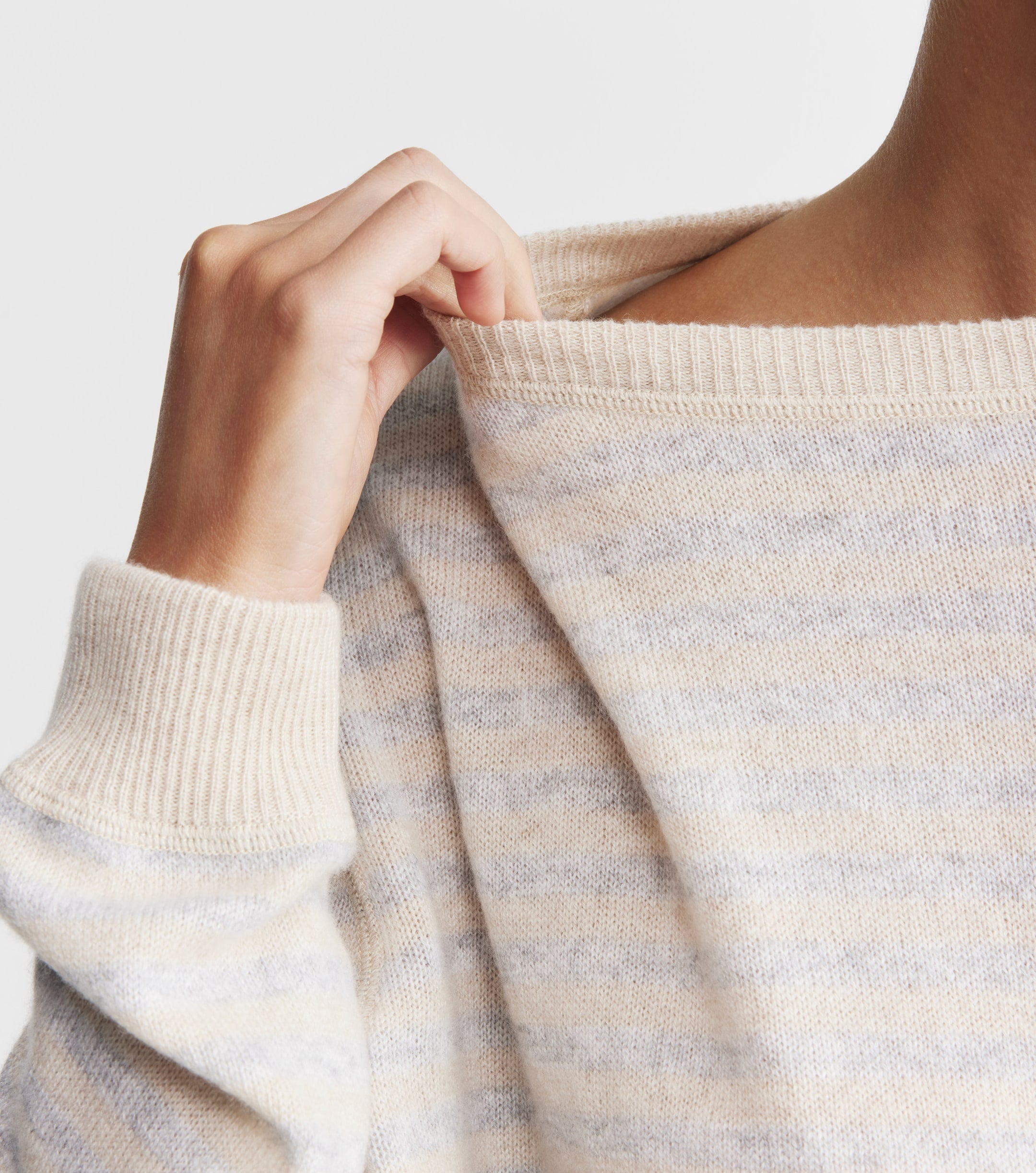 Cashmere Featherweight Oversize Stripe Crew - Grey Marle/Sand