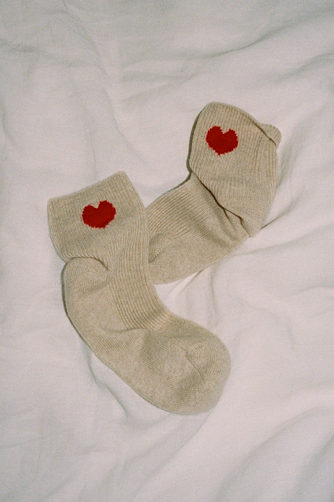 Cashmere Heart Socks - Sand/Red