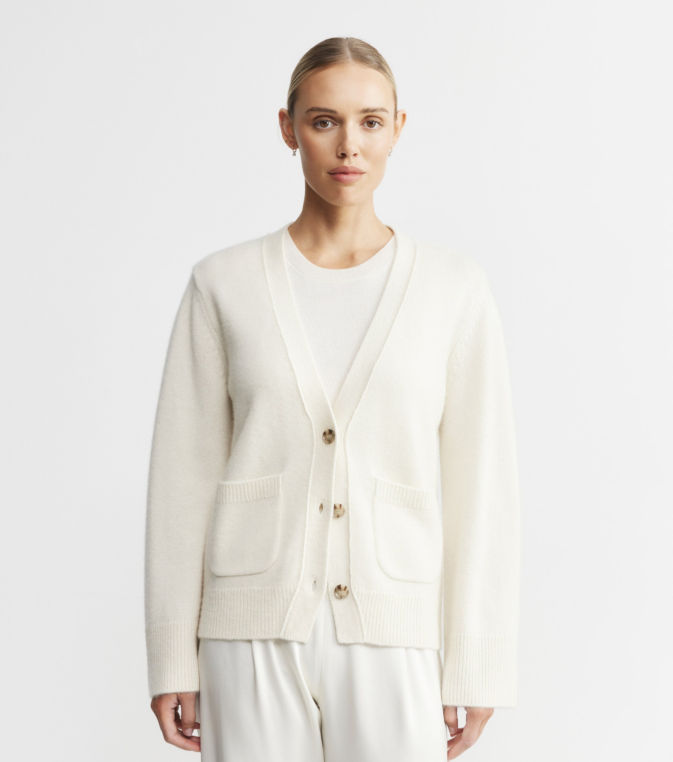 Luxe Cashmere Cardigan with Pockets - Cream