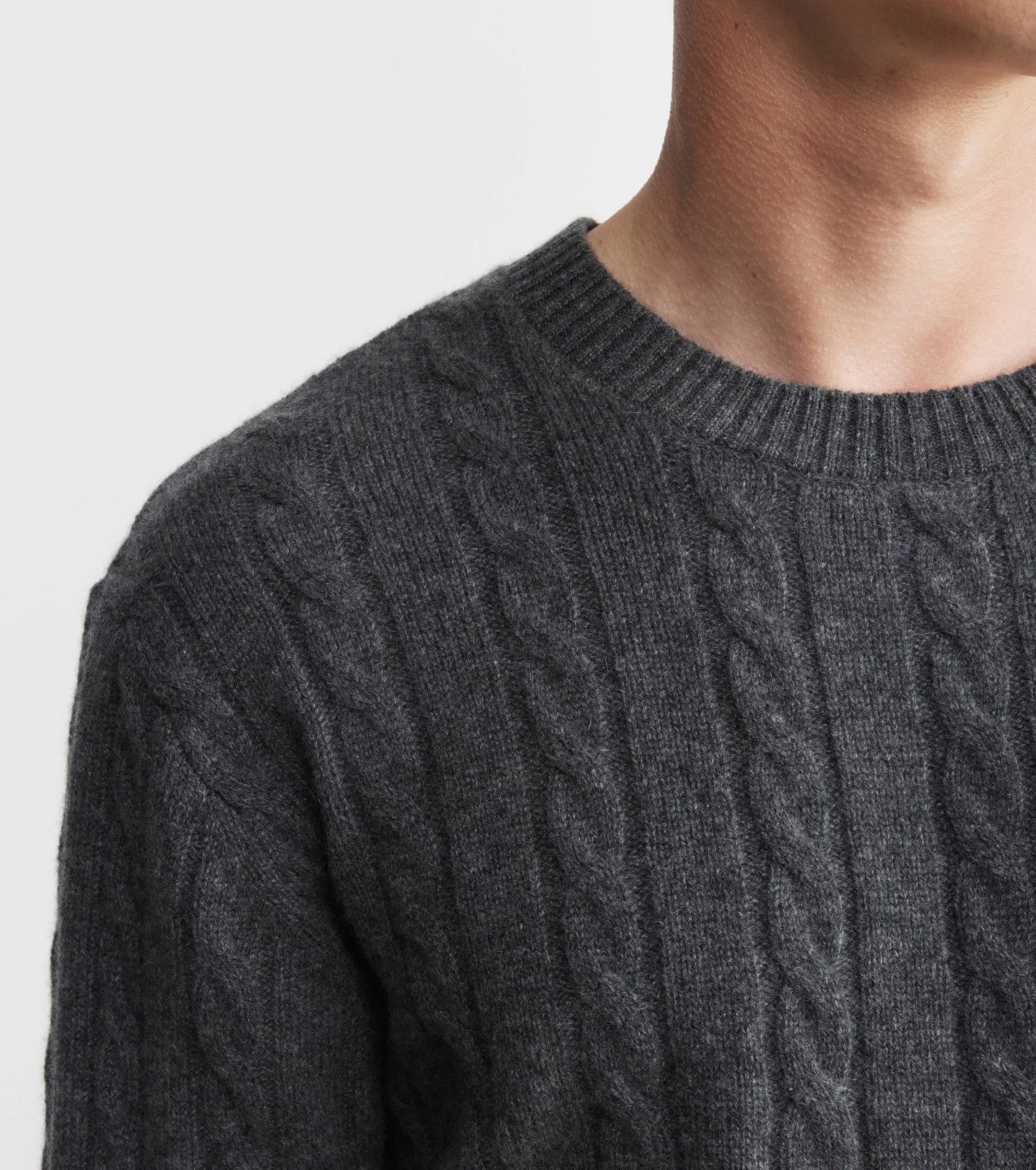 Mens Cashmere Cable Crew Sweater - Graphite