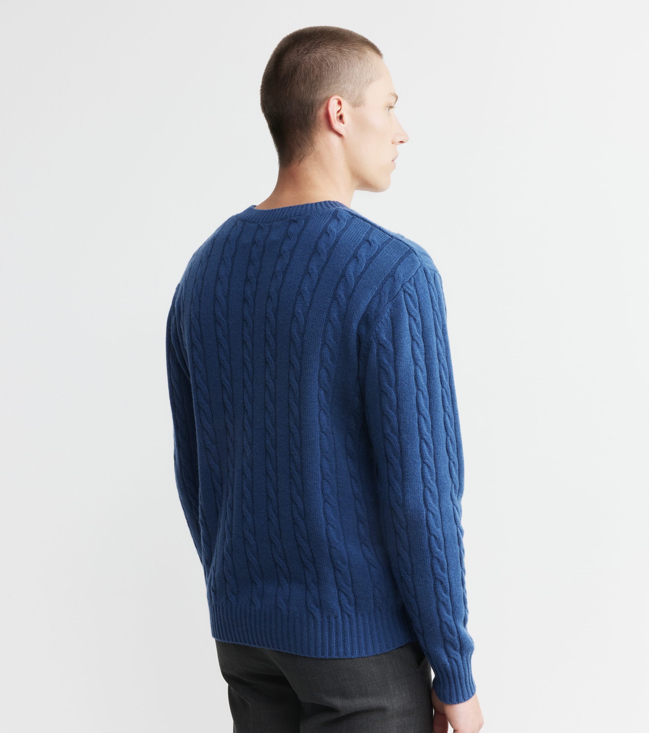 Mens Cashmere Cable Crew Sweater - Indigo