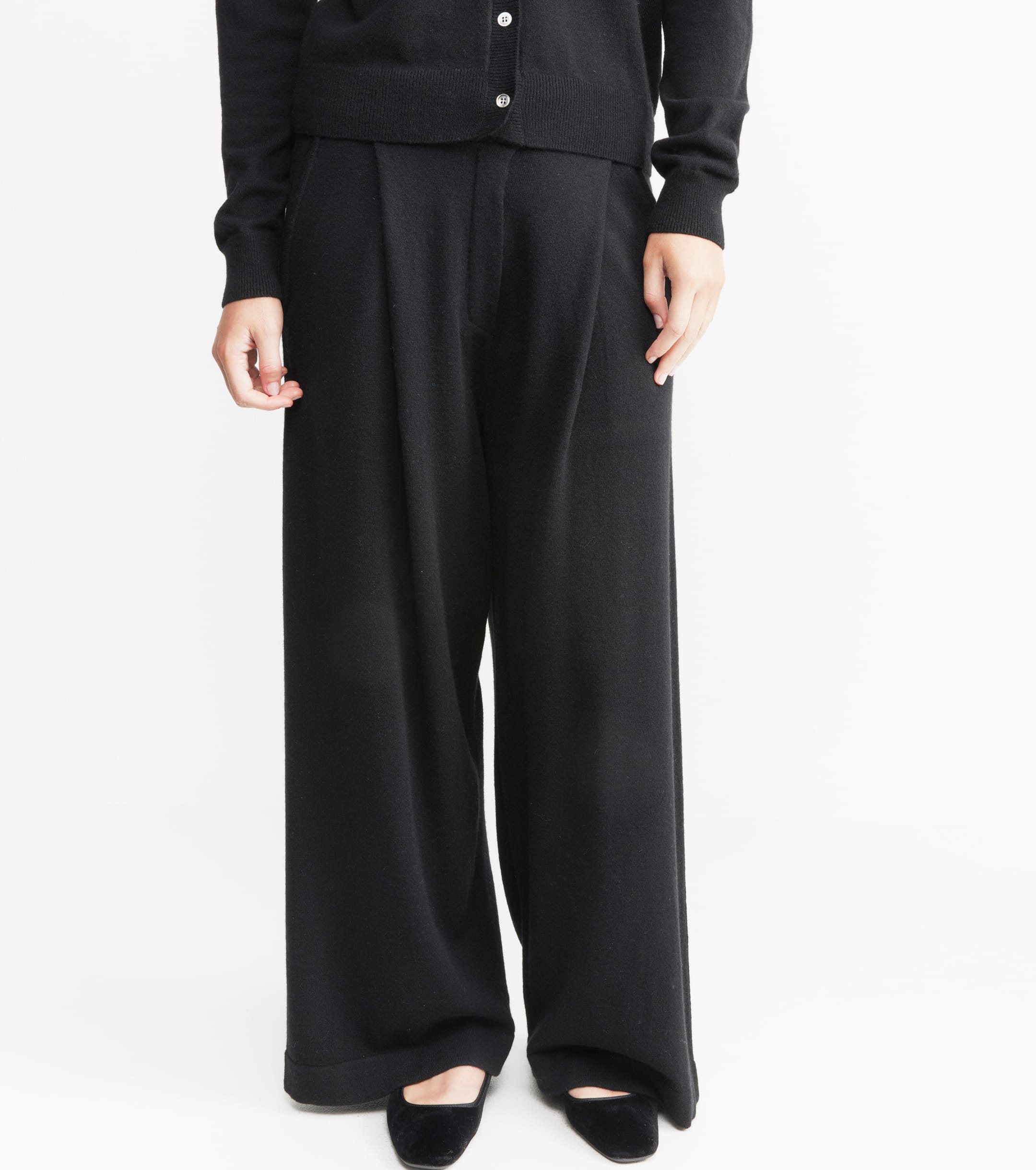 Cashmere Pleat Front Trouser - Black