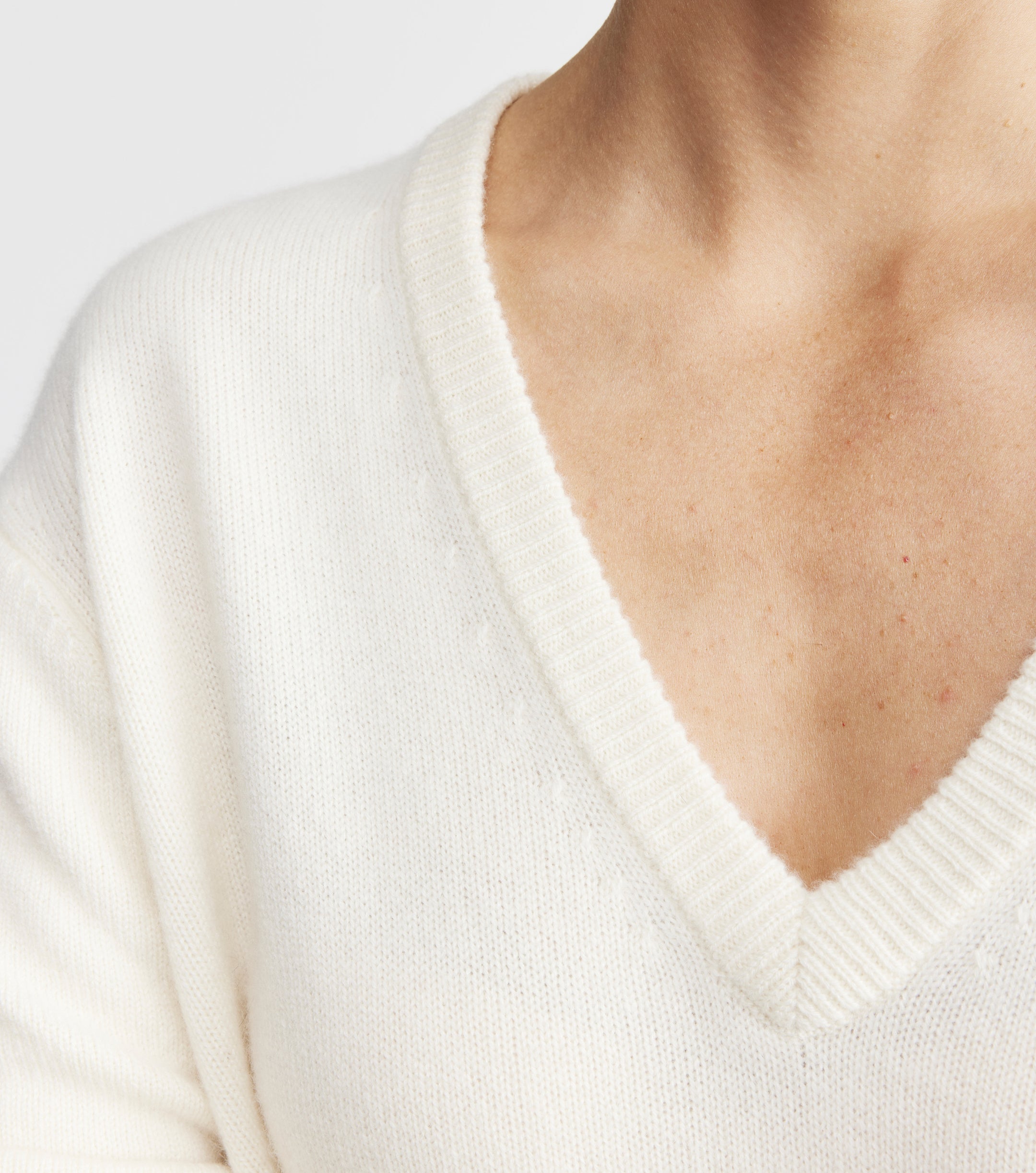 Cashmere V Neck with Ruched Sleeve - Cream
