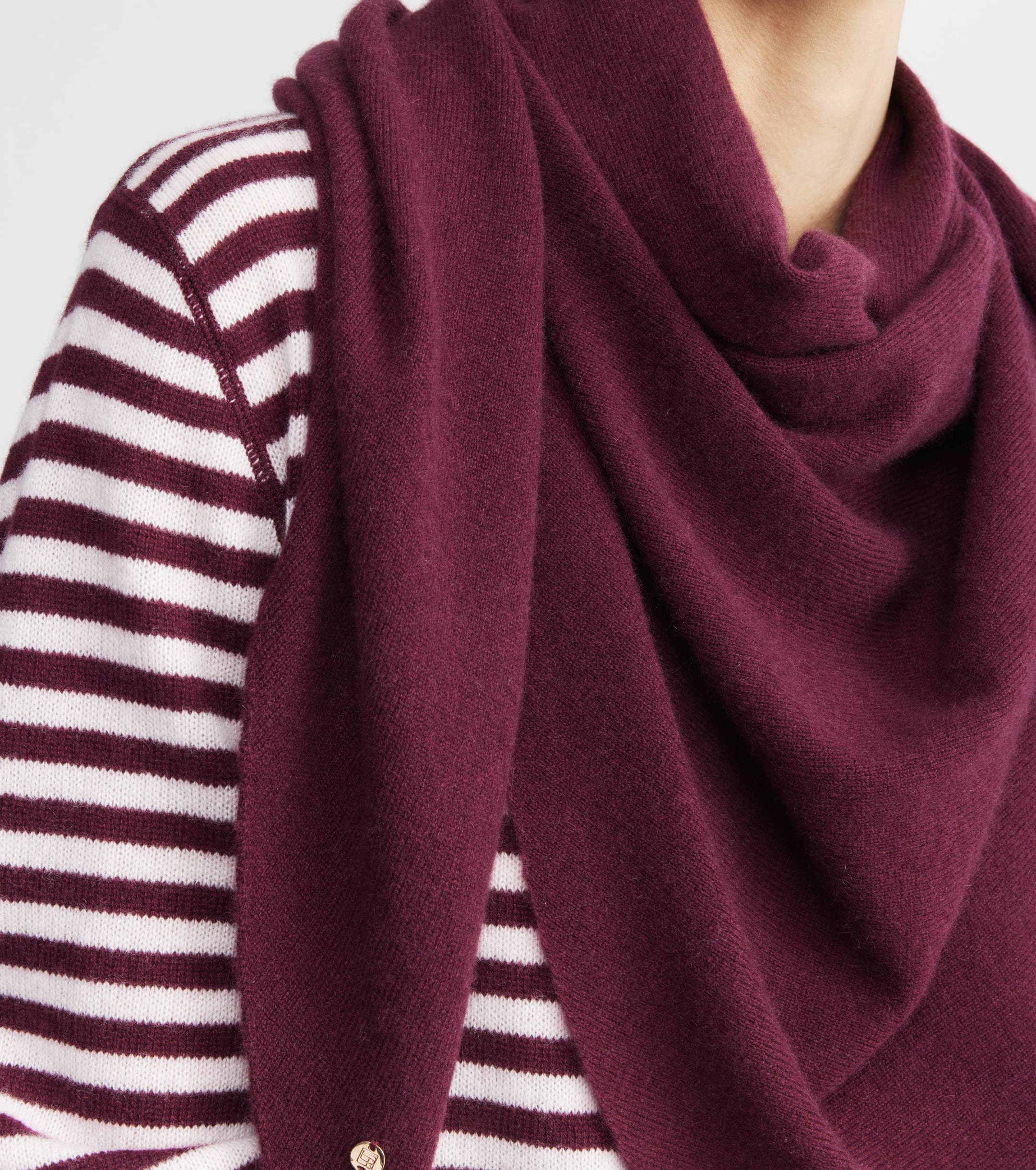 Cashmere Triangle Scarf - Burgundy