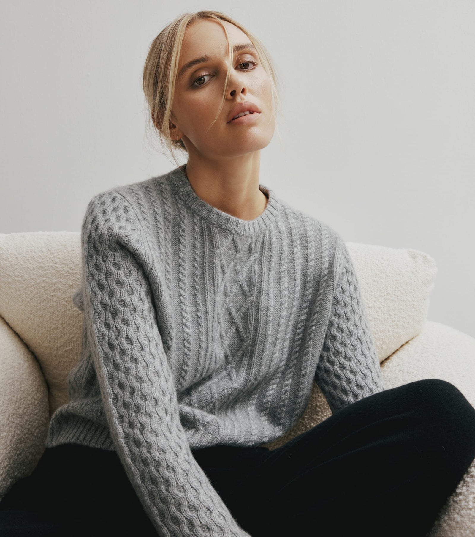 Cashmere Aran Crew - Dark Grey Melange