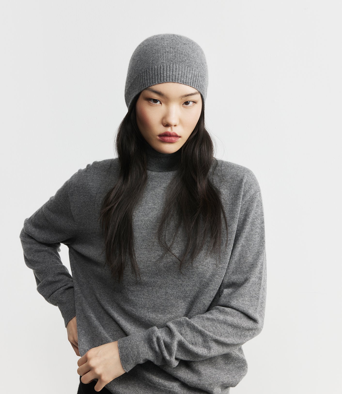 Cashmere Rib Beanie - Graphite