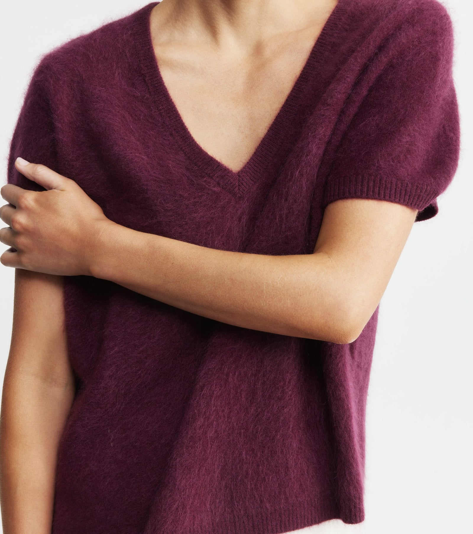 Brushed Cashmere V Tee - Burgundy