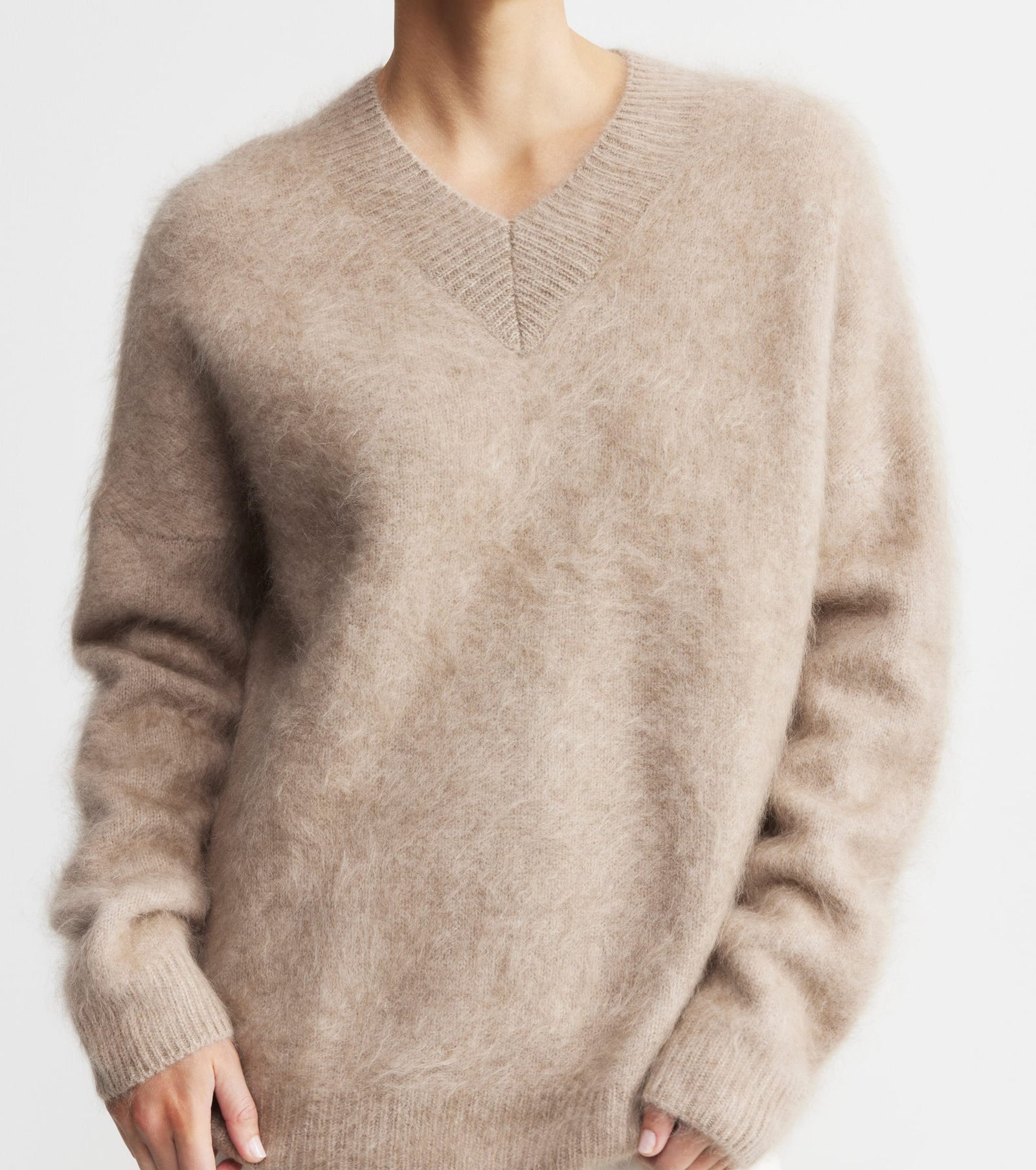 Brushed Cashmere Relaxed V Sweater - Walnut