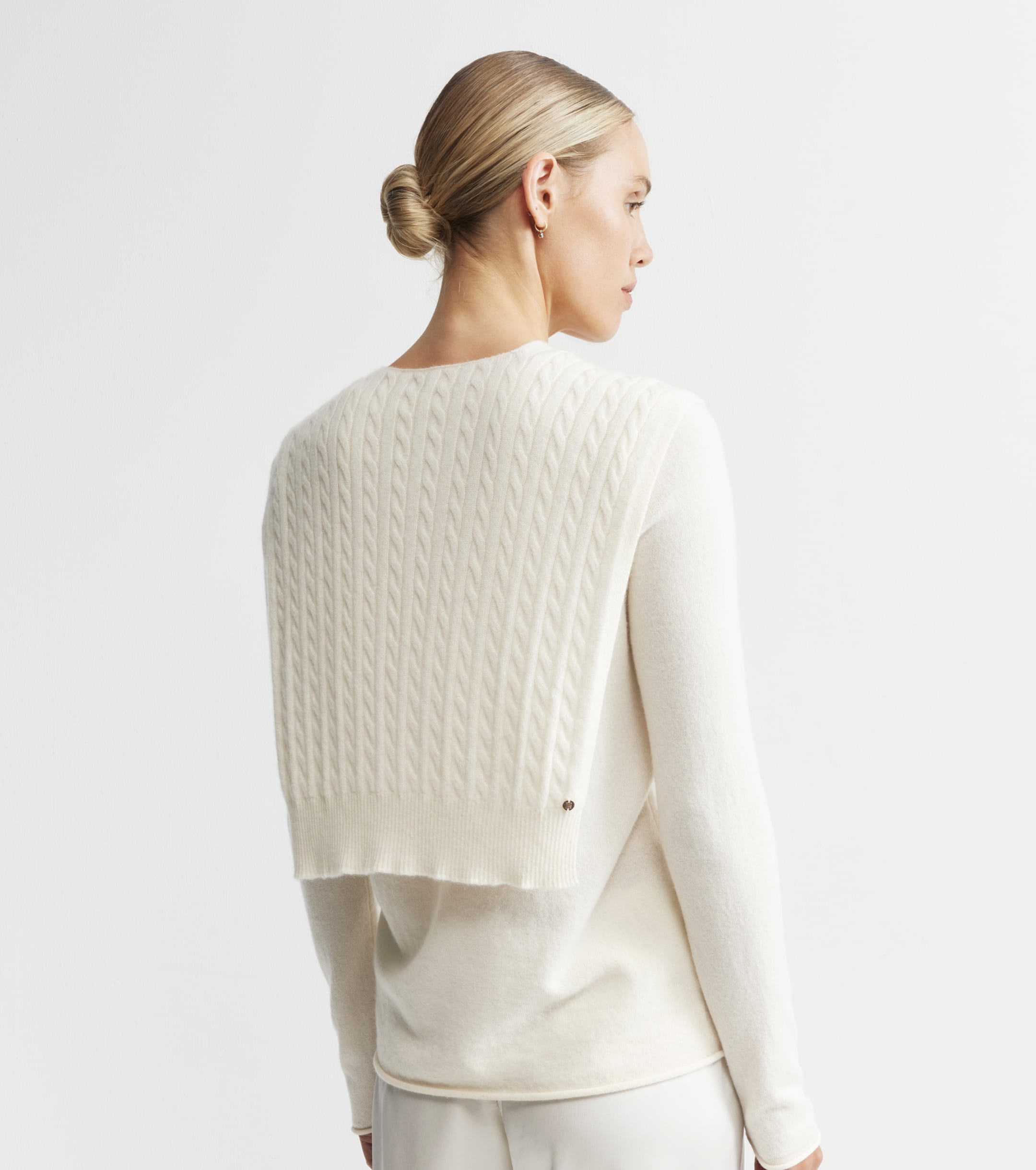 Cashmere Cable Sweater Scarf - Cream