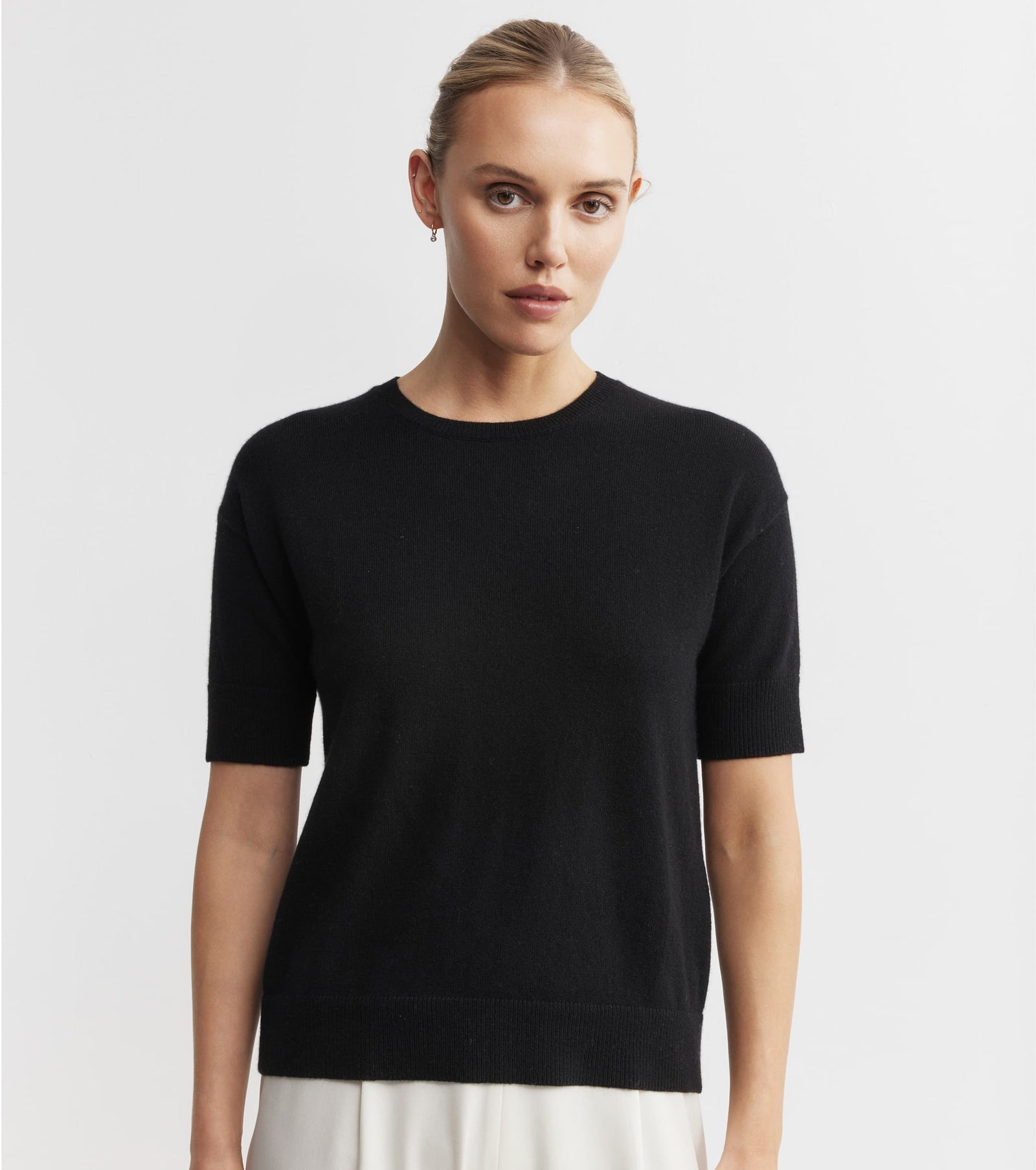 Essential Cashmere Crew Tee - Black