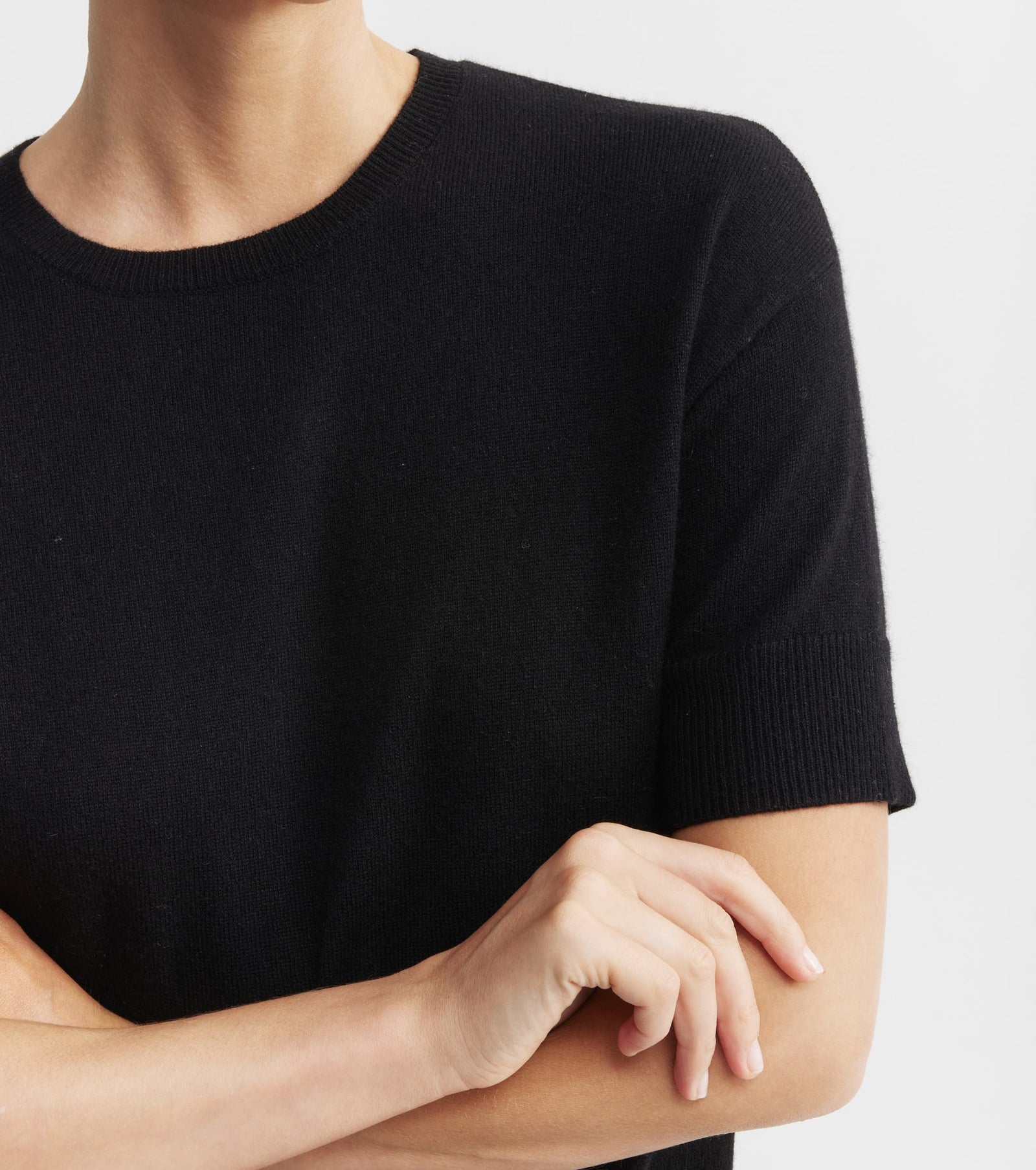 Essential Cashmere Crew Tee - Black