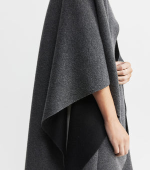 Cashmere Double Sided Cape - Black/Graphite