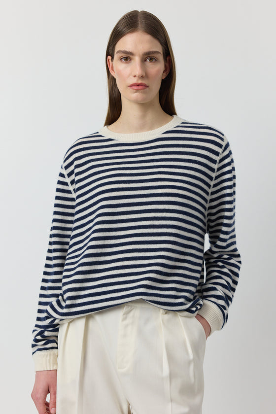 Cashmere Featherweight Oversize Stripe Crew - Navy/Cream