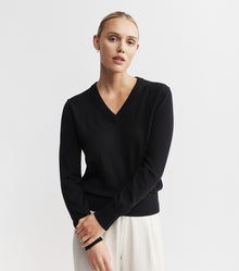  Essential Cashmere Rib V Sweater - Black