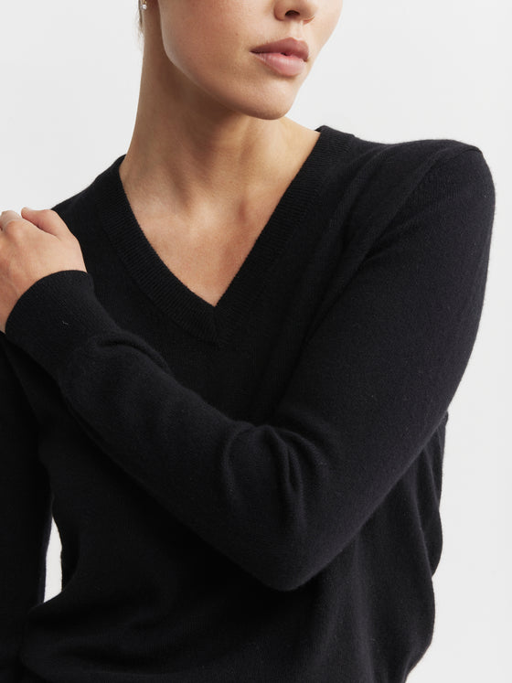 Essential Cashmere Rib V Sweater - Black