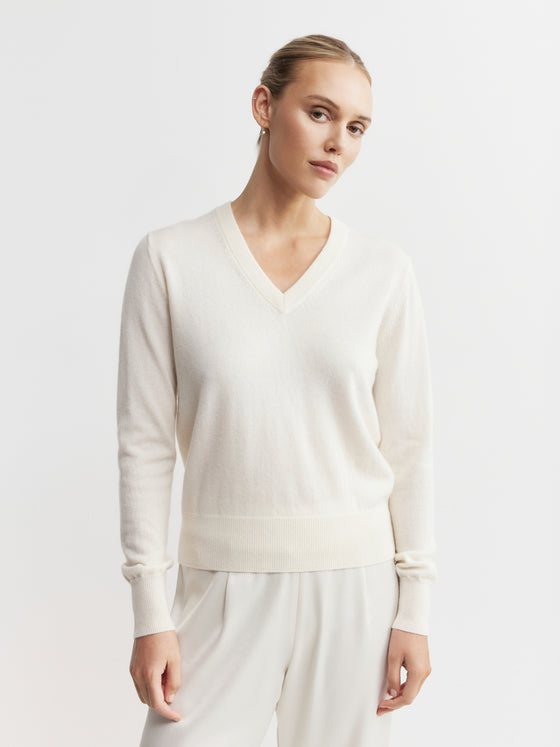 Essential Cashmere Rib V Sweater - Cream