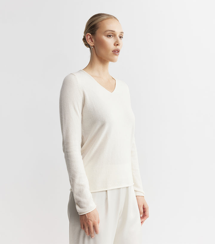 Essential Cashmere V Sweater - Cream