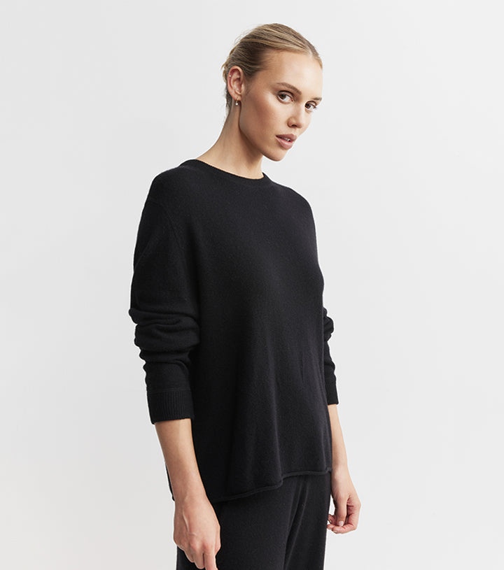 Cashmere Featherweight Oversize Crew - Black