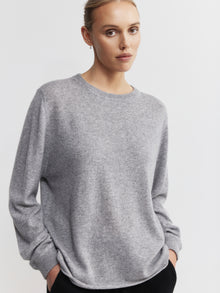  Cashmere Featherweight Oversize Crew - Dark Grey Melange