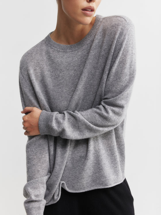 Cashmere Featherweight Oversize Crew - Dark Grey Melange