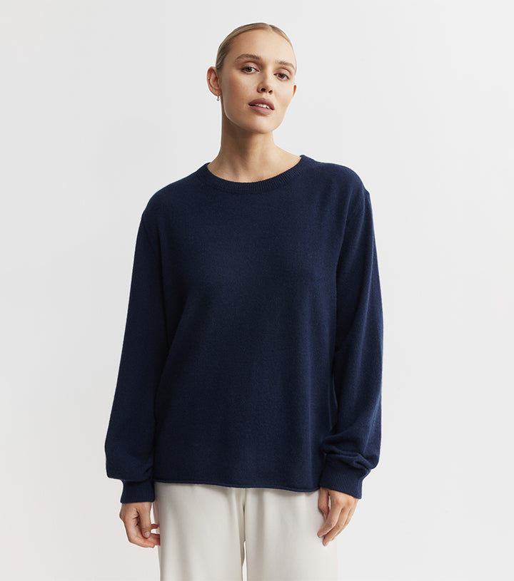 Cashmere Featherweight Oversize Crew - Navy