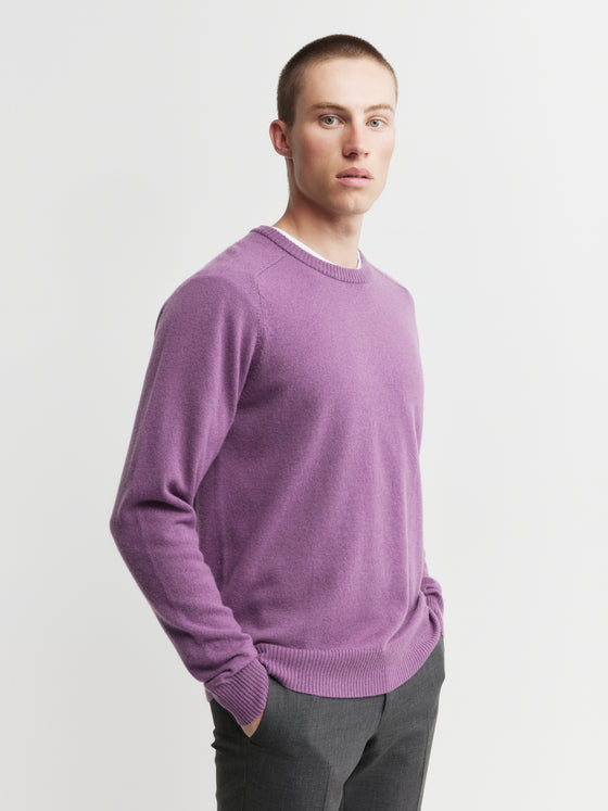 Mens Cashmere Saddle Crew - Wisteria