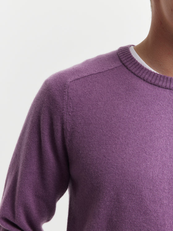 Mens Cashmere Saddle Crew - Wisteria