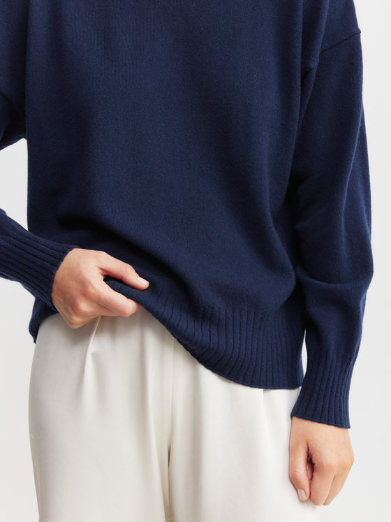 Essential Cashmere Relaxed Crewneck - Navy