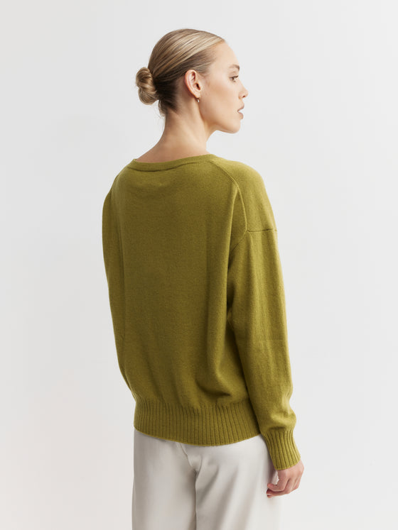 Essential Cashmere Relaxed Crew Neck - Olive