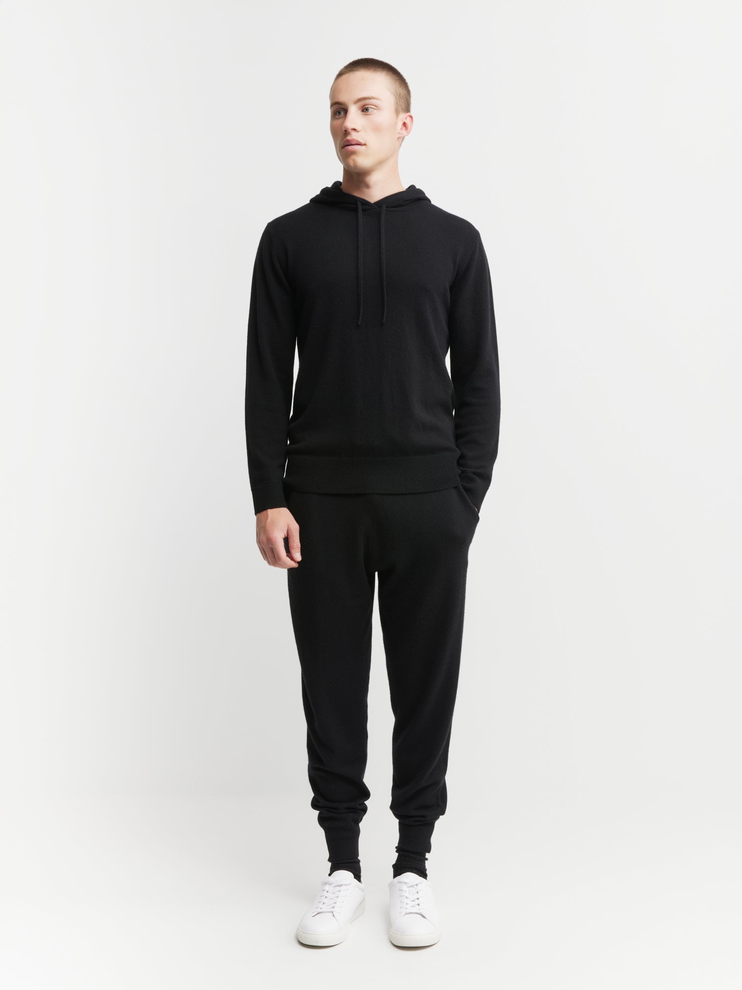 Unisex Essential Cashmere Jogger - Black