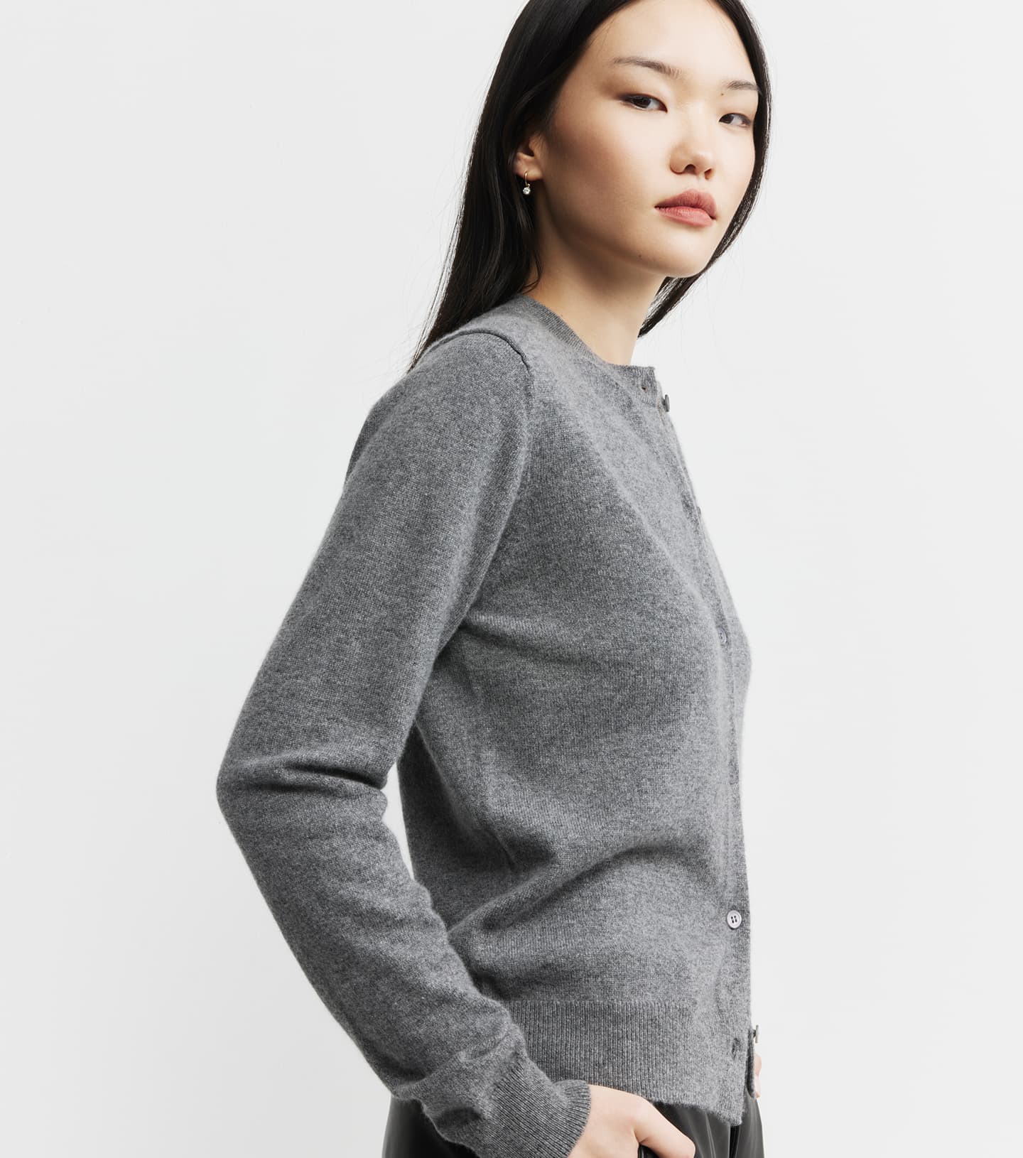 Essential Cashmere Crew Cardigan - Graphite