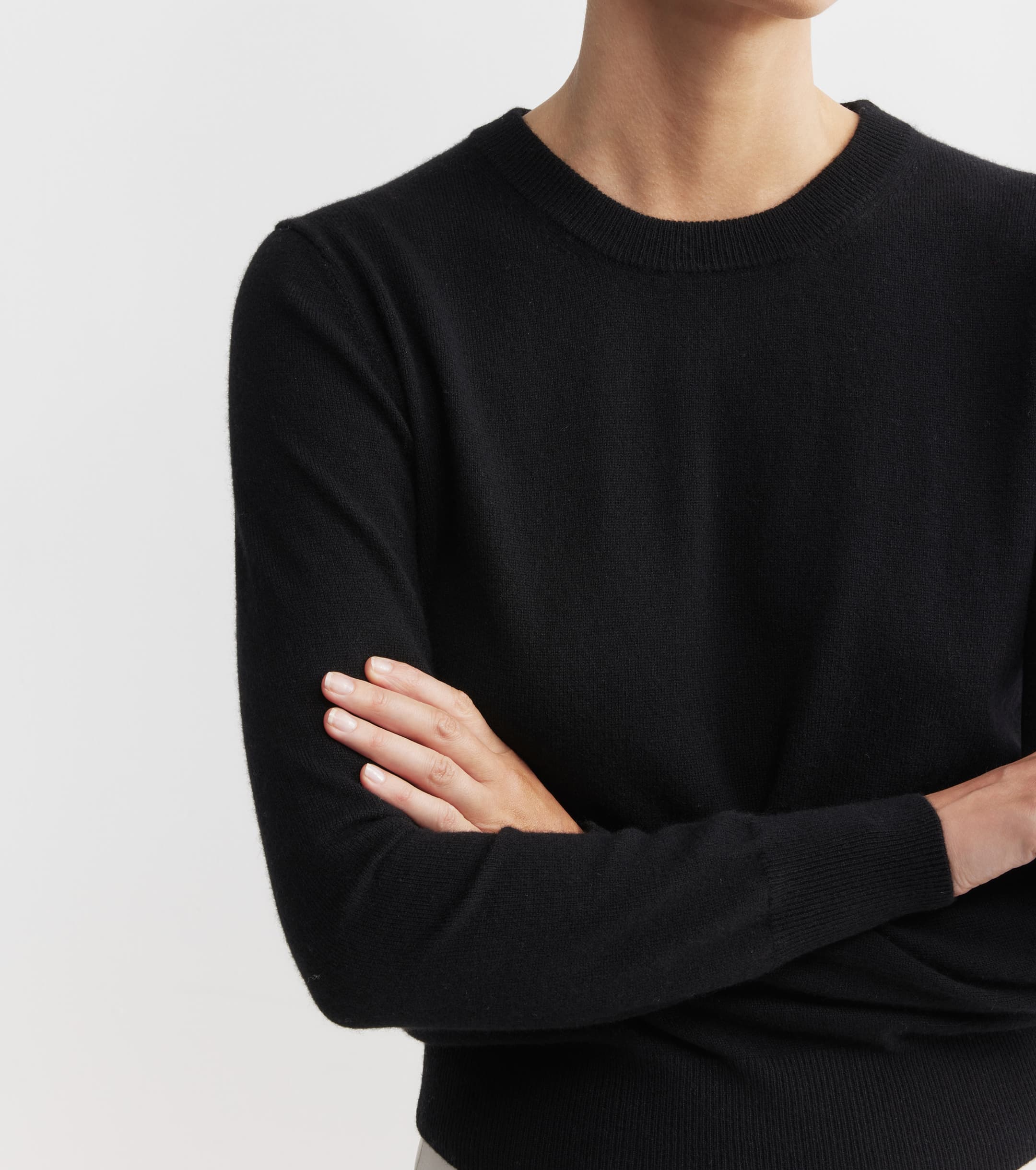 Essential Cashmere Rib Crew Sweater - Black
