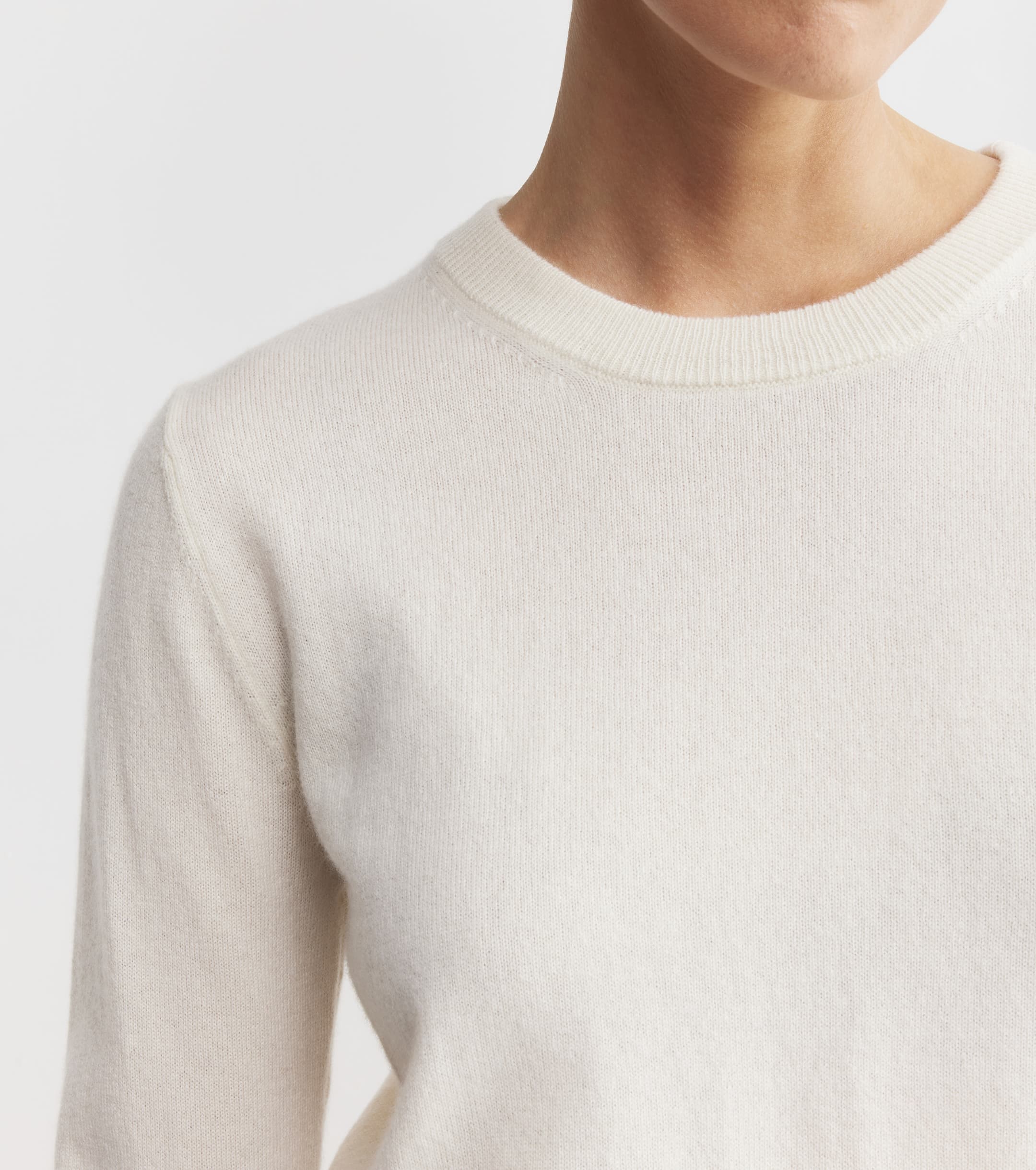 Essential Cashmere Rib Crew Sweater - Cream