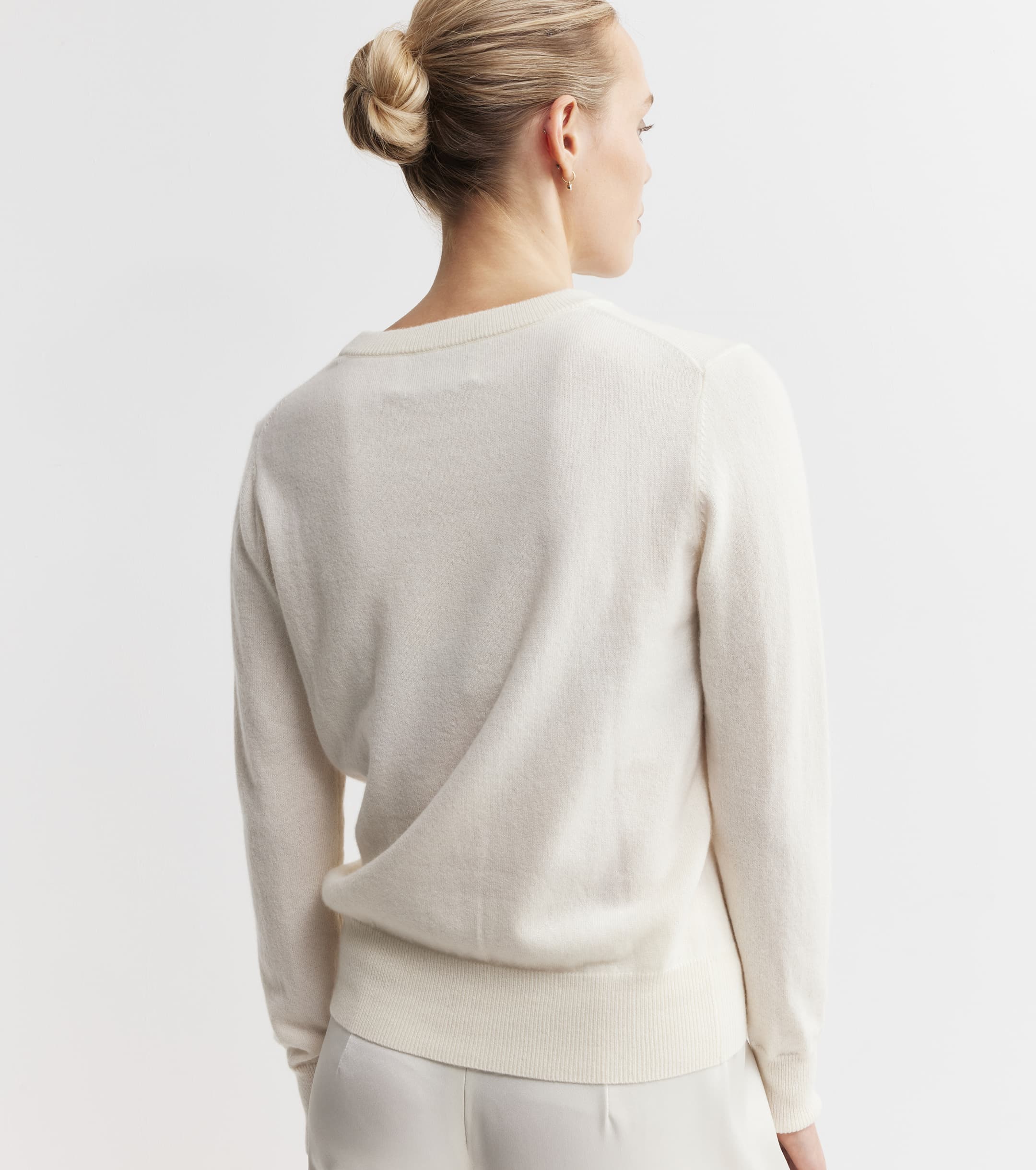 Essential Cashmere Rib Crew Sweater - Cream