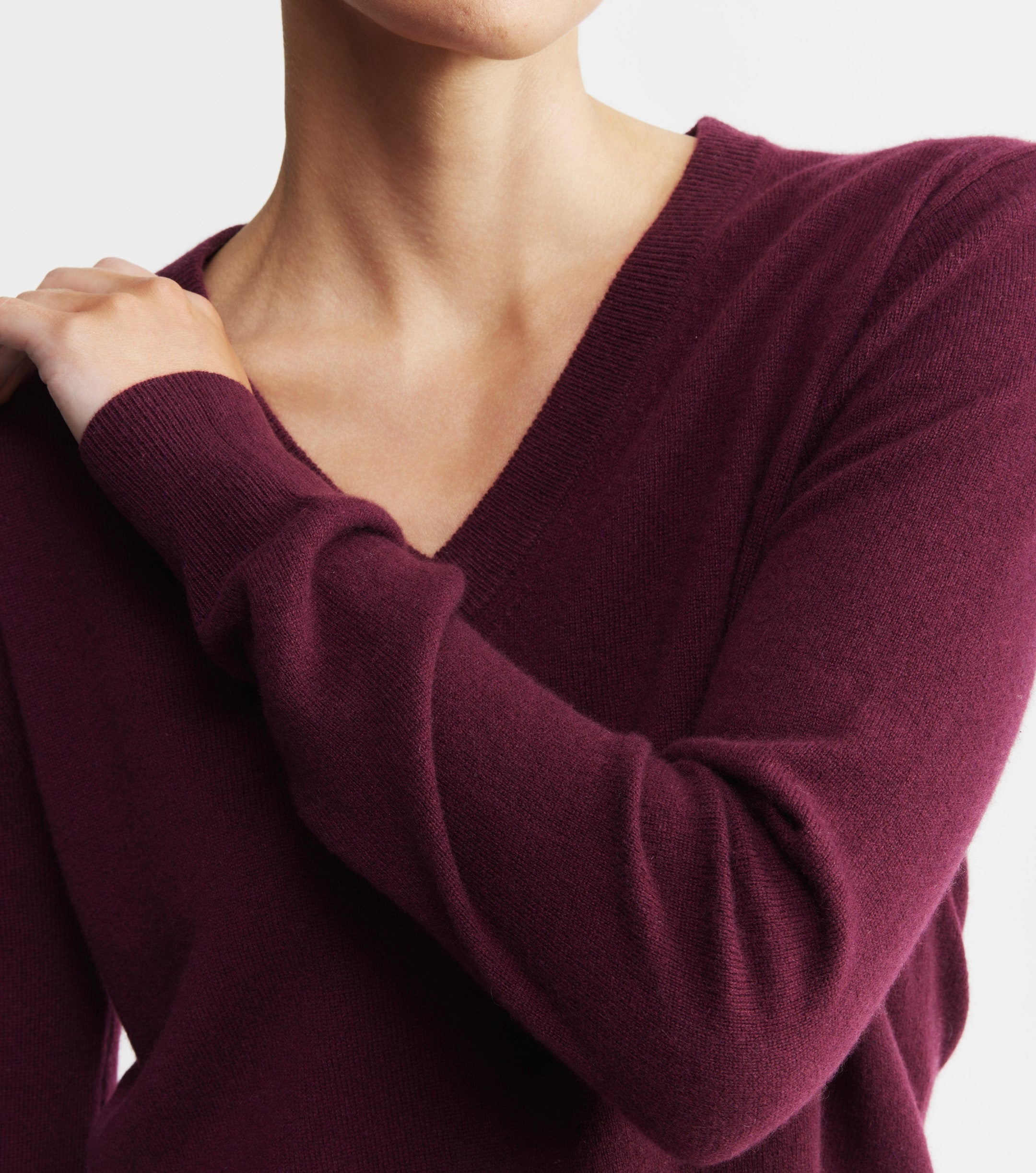 Essential Cashmere Rib V Sweater - Burgundy