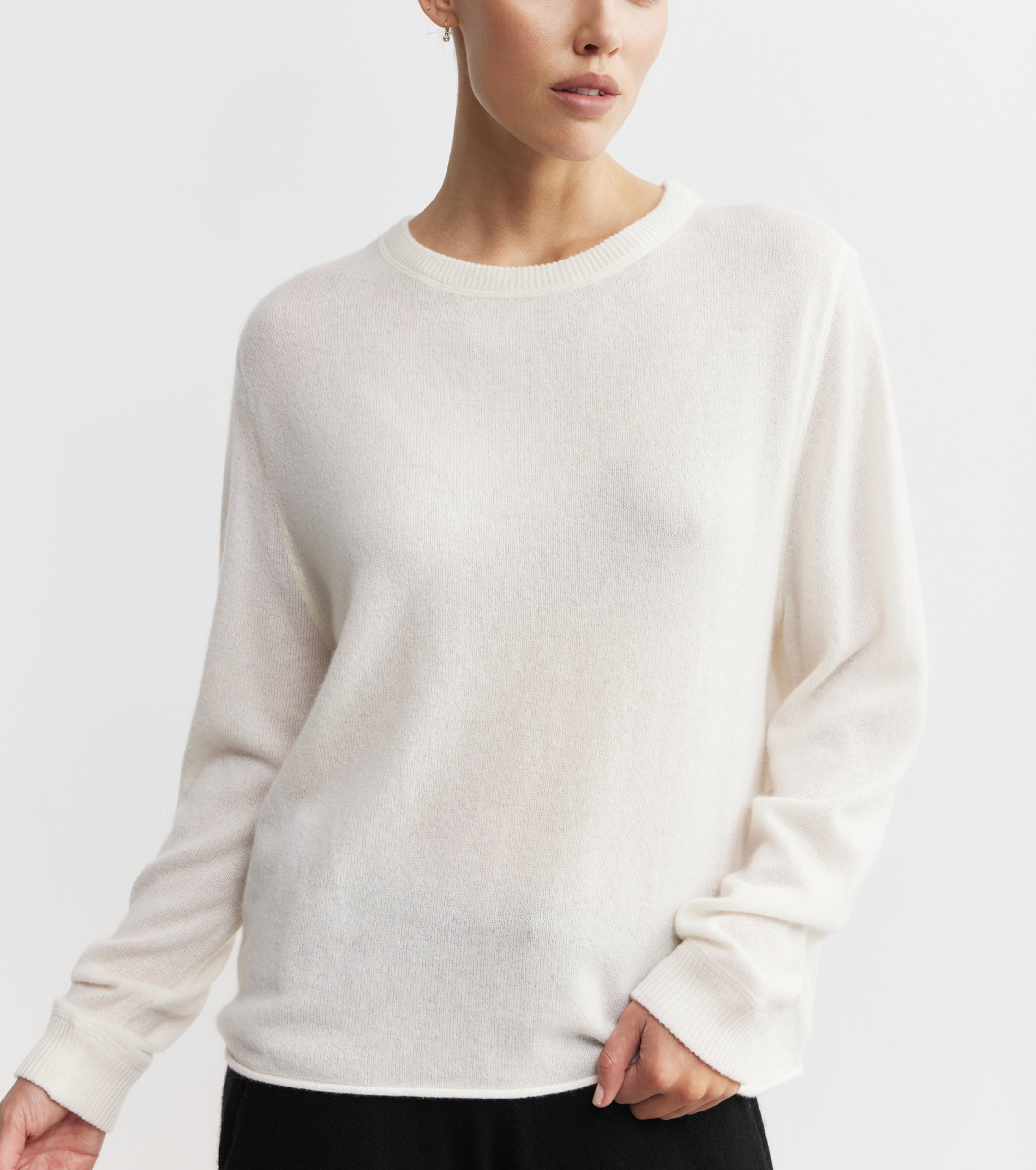 Cashmere Featherweight Oversize Crew - Cream