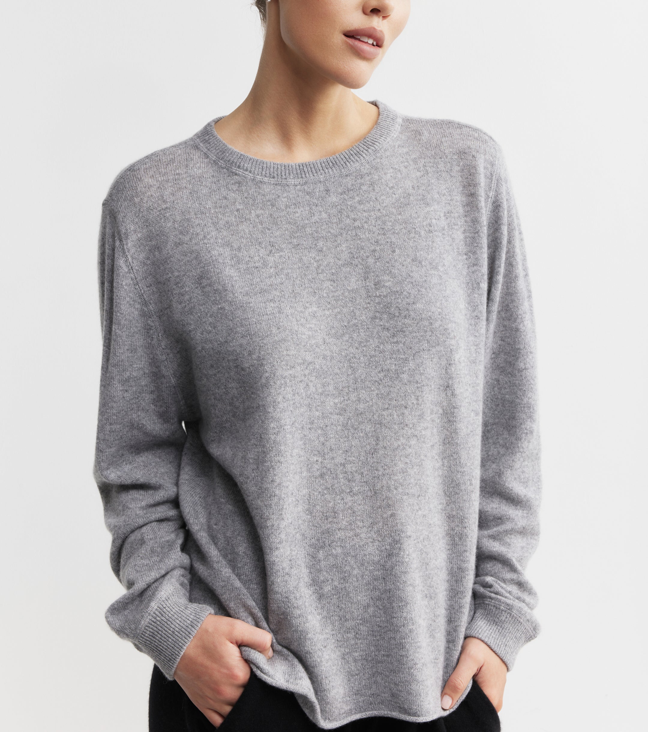 Cashmere Featherweight Oversize Crew - Dark Grey Melange