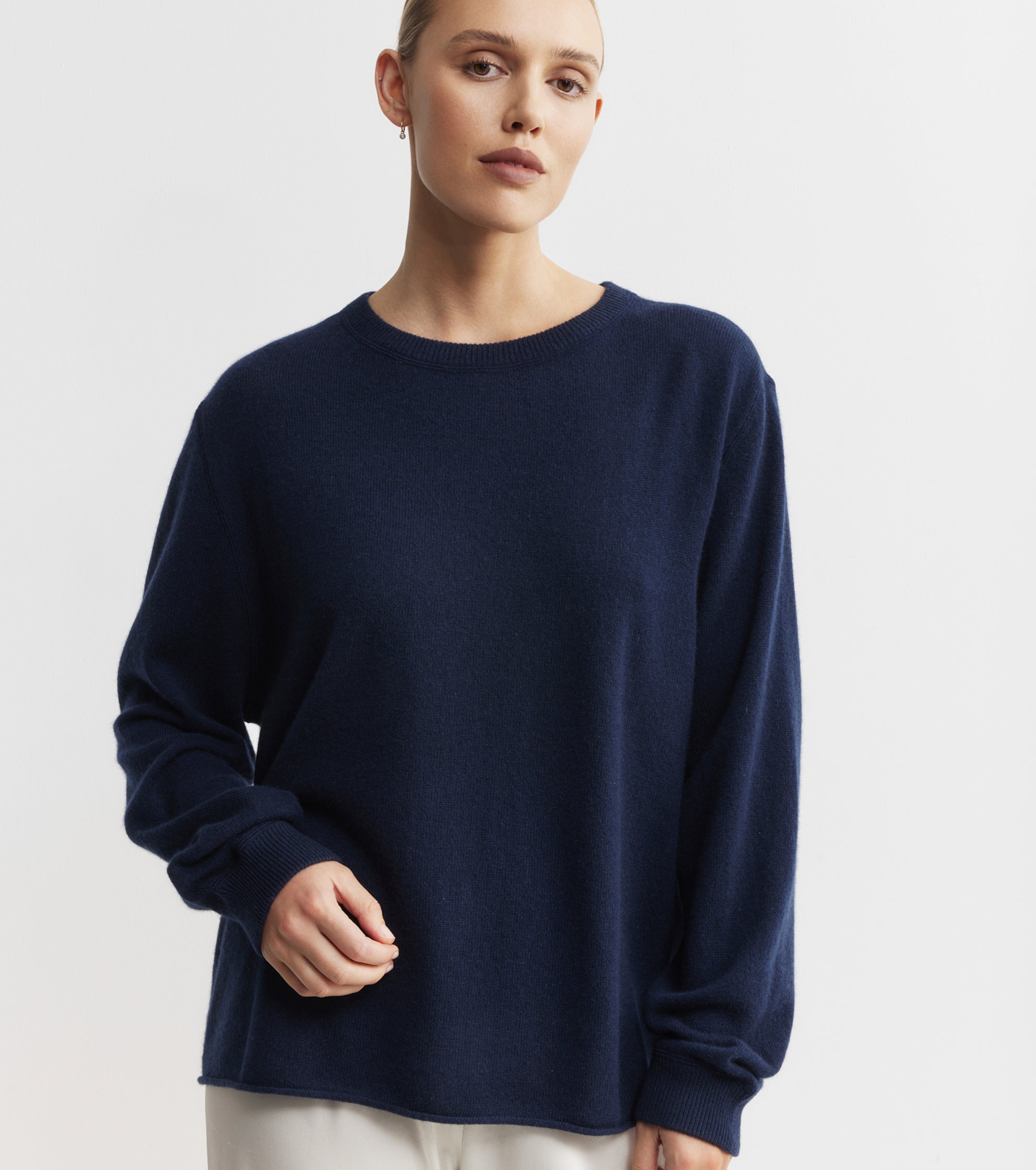 Featherweight Cashmere Oversize Crew - Navy