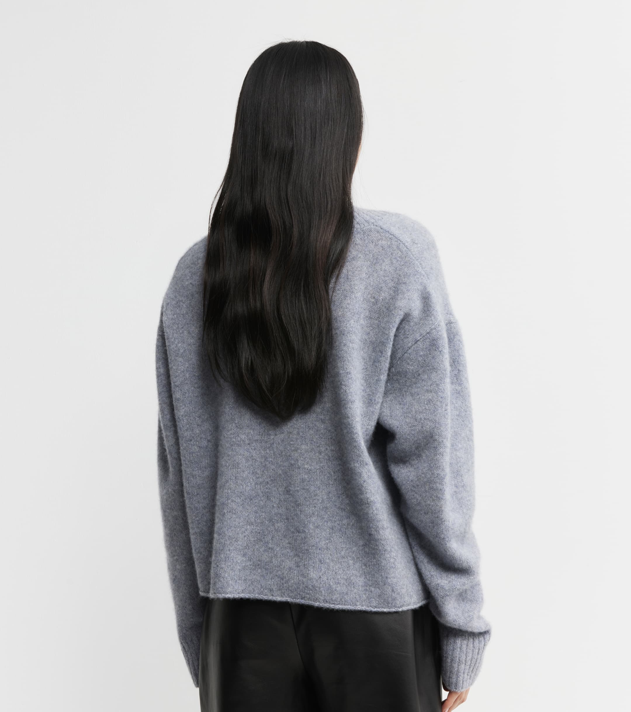 Featherweight Cashmere V - Grey Melange